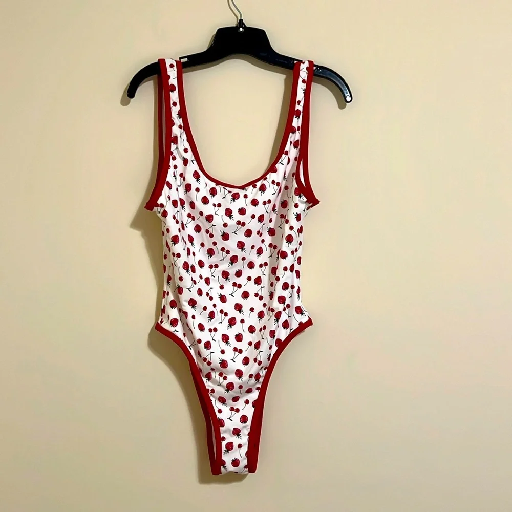 NEW VS pink X frankie’s Bikinis swim one piece Summer berries size XXL